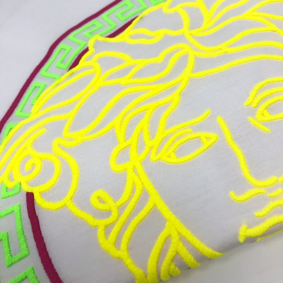 Brand New Versace Medusa Logo T-Shirt - Picture 7 of 8